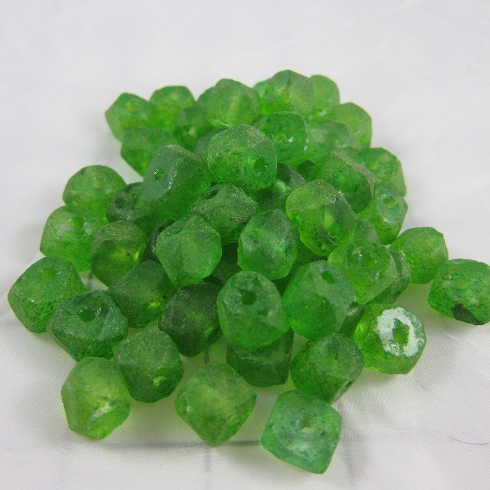 DIY - Emerald green sea glass - jewelry making